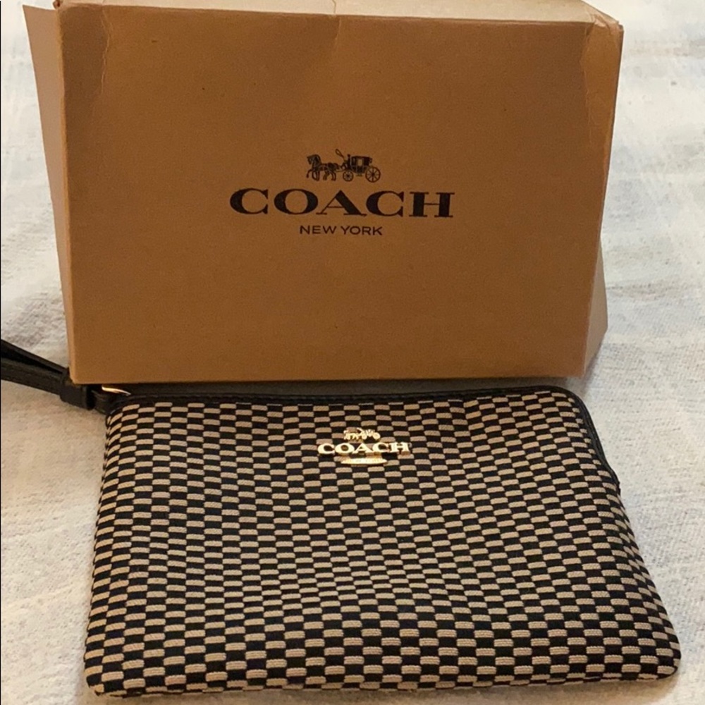 COACH
Legacy Jacquard Corner Zip Small Wristlet